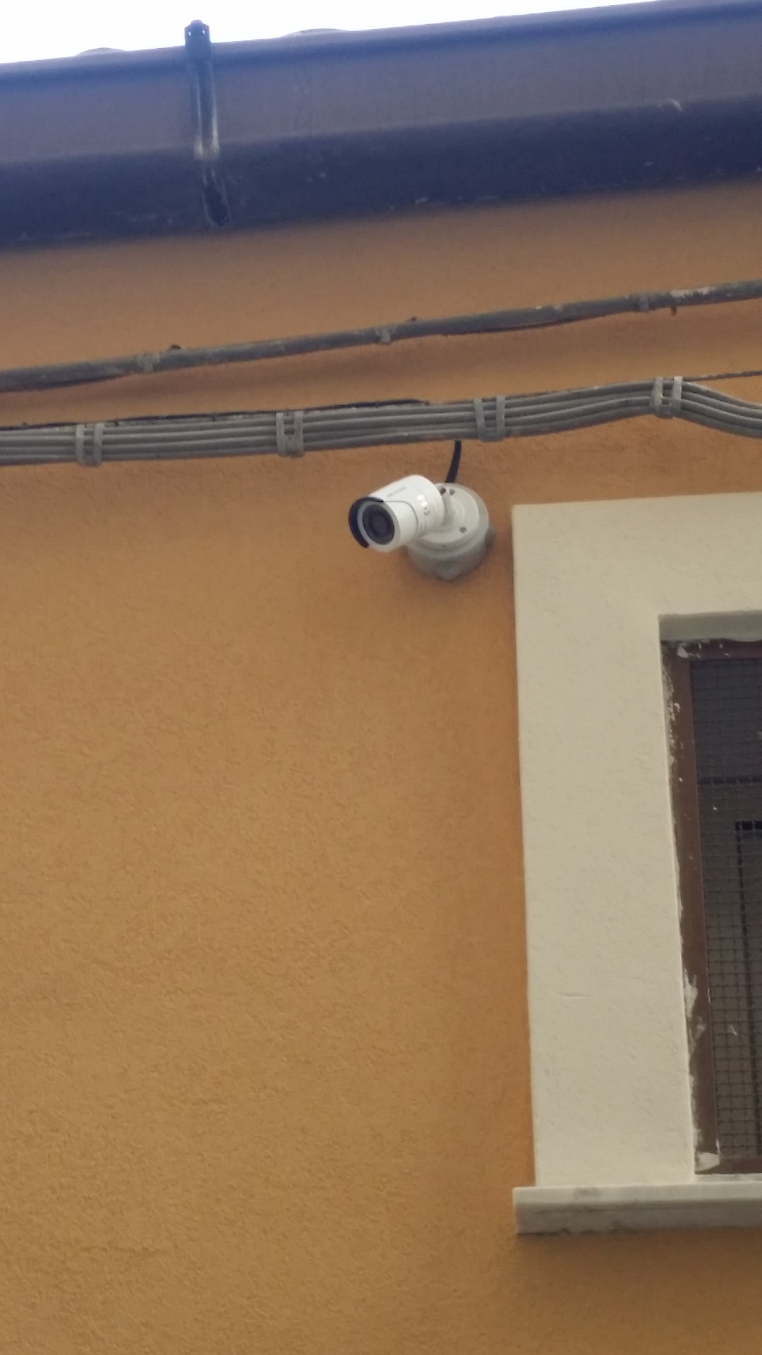 Istallazione kit videosorveglianza hikvision